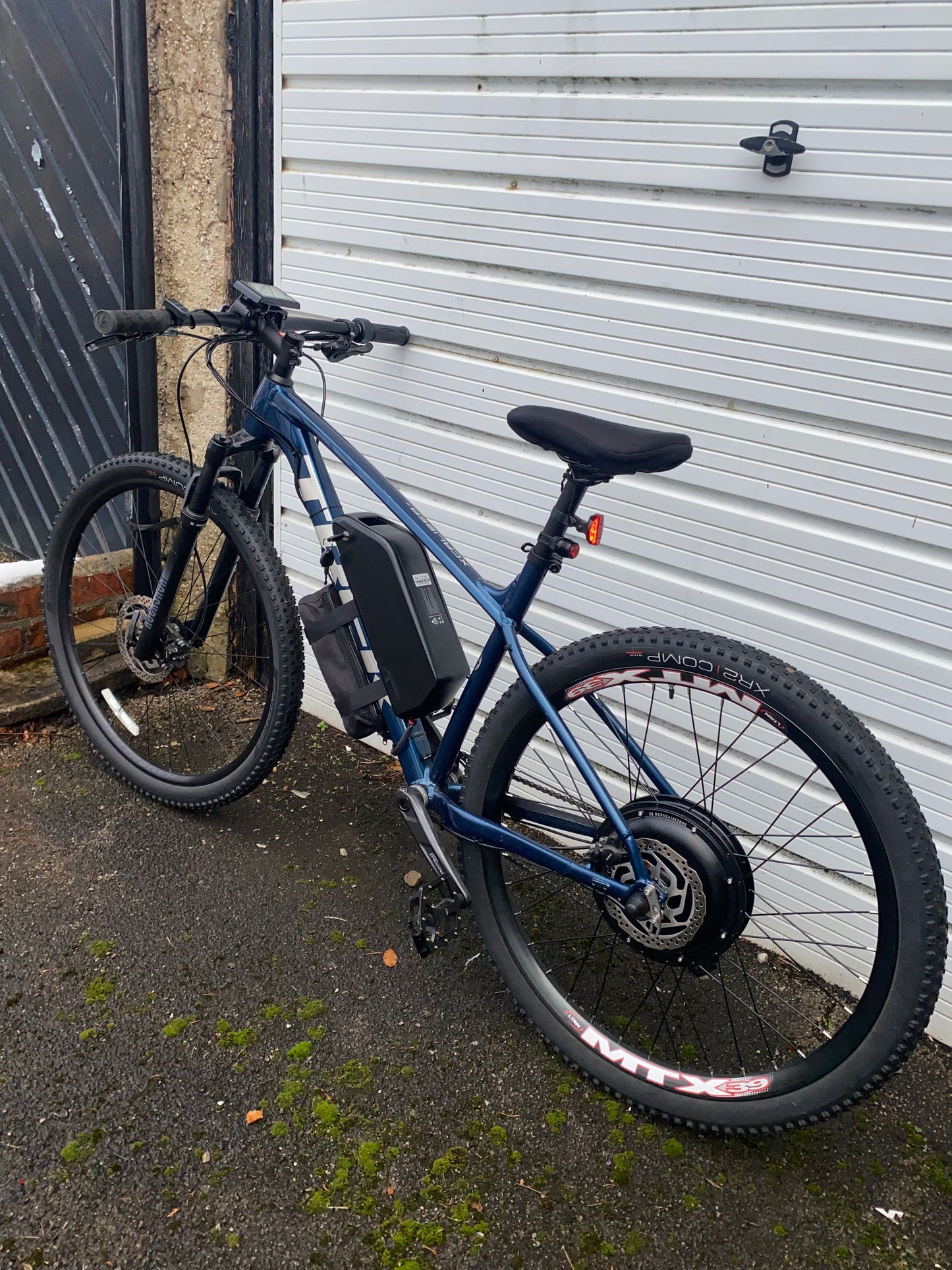 Trek X caliber 7 52v 2000w